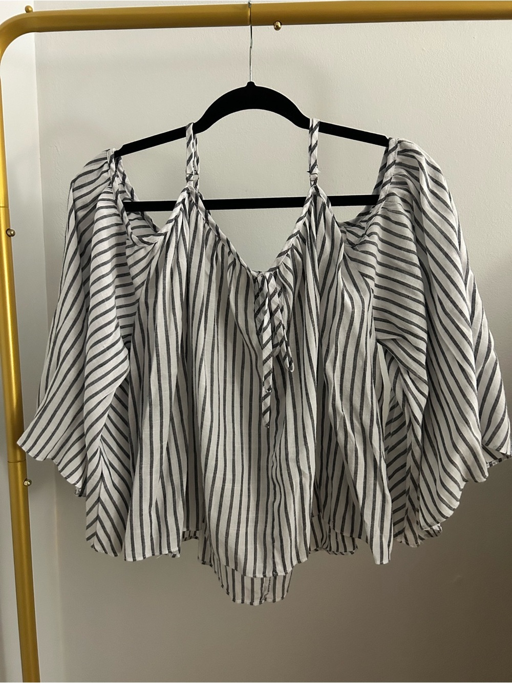 Cotton Candy LA Striped Cold Shoulder Bell Sleeve Top S